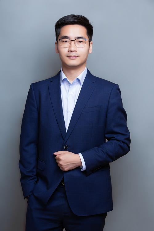 罗琨 创始人 & 执行董事